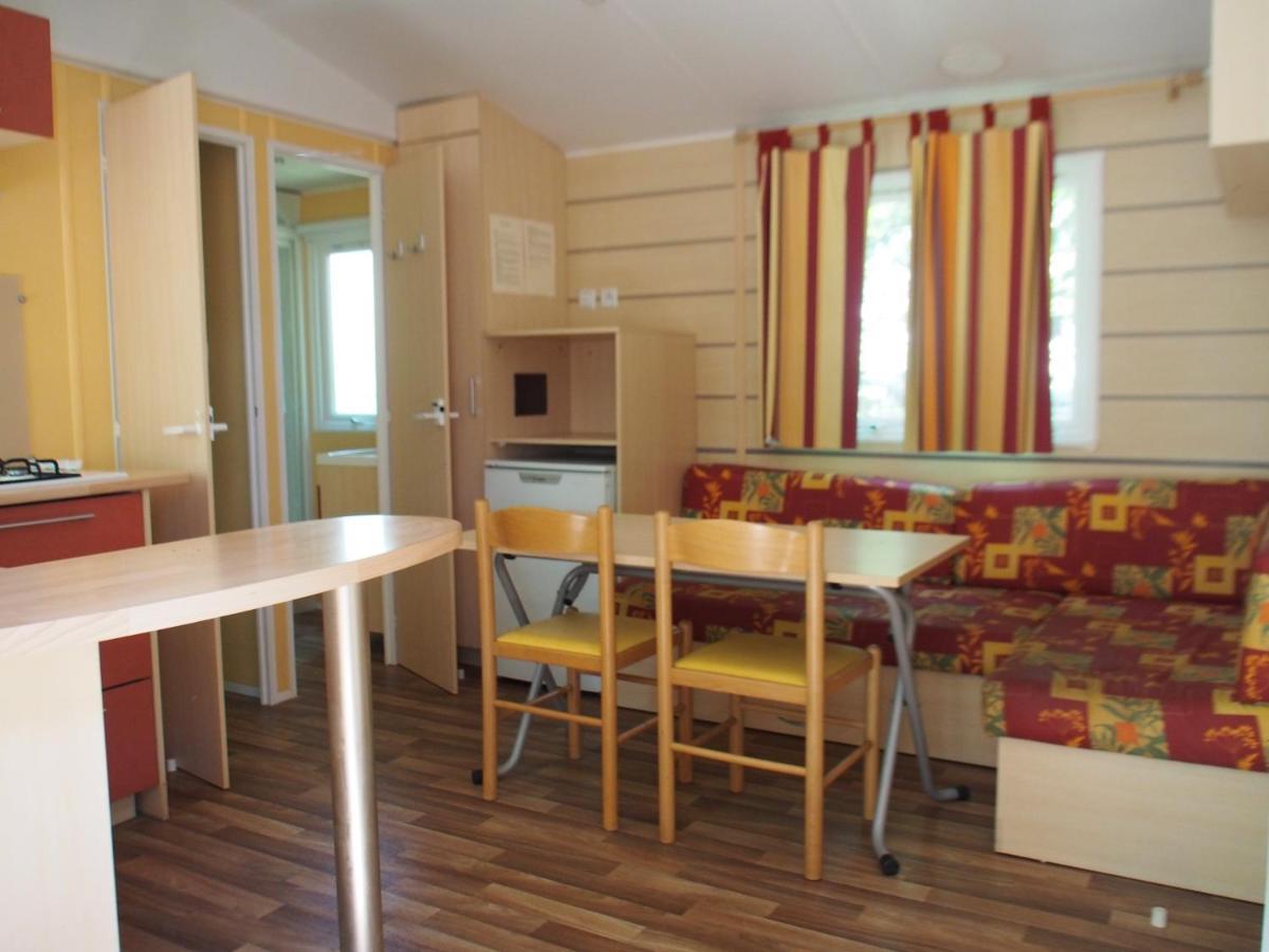 Camping Mas Du Sartre Hotel Saint Alban Auriolles Buitenkant foto