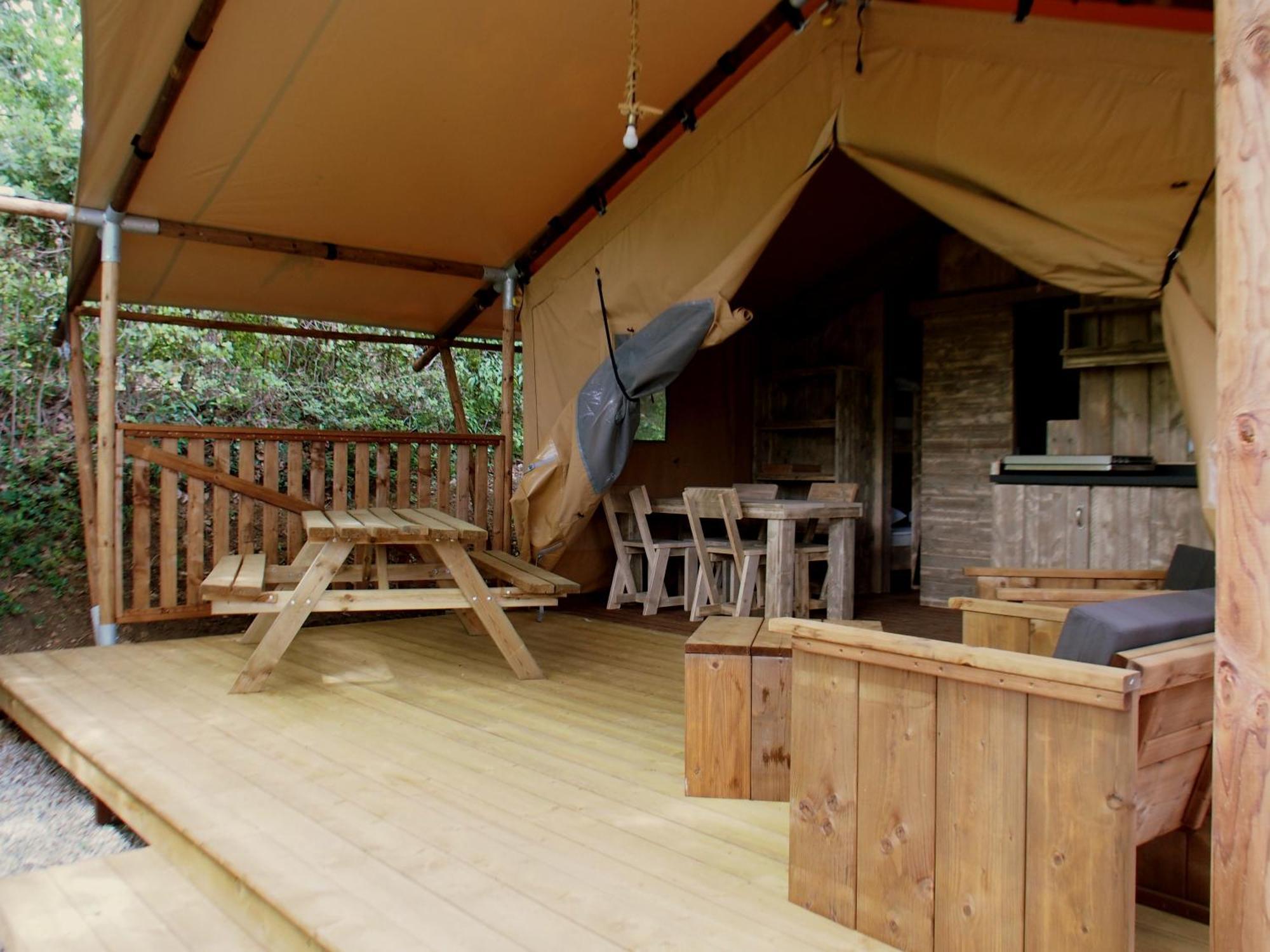 Camping Mas Du Sartre Saint Alban Auriolles Buitenkant foto